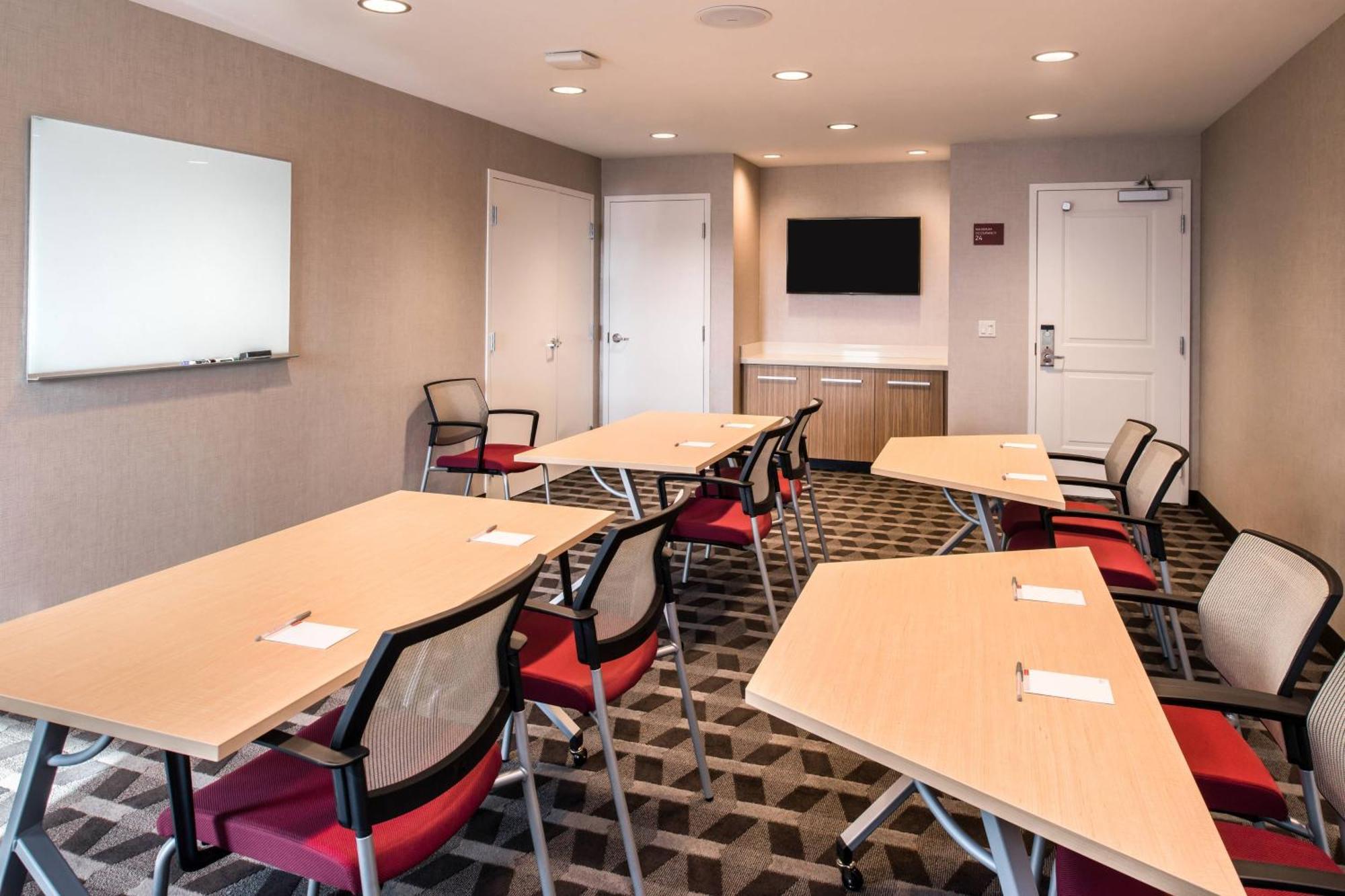 Towneplace Suites By Marriott Merced Kültér fotó