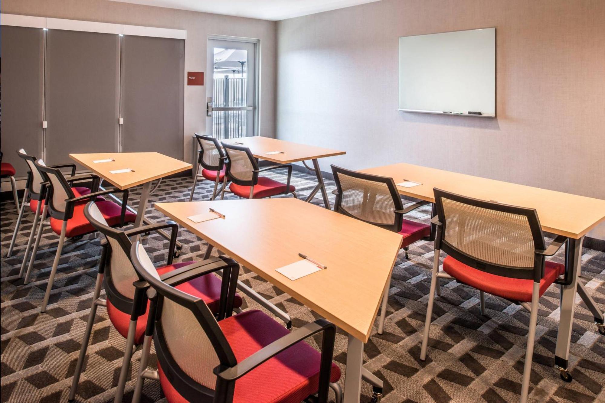 Towneplace Suites By Marriott Merced Kültér fotó